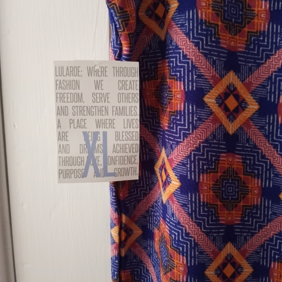 Lularoe Cassie Pencil Skirt Size XL Diamond Print - Picture 7 of 8